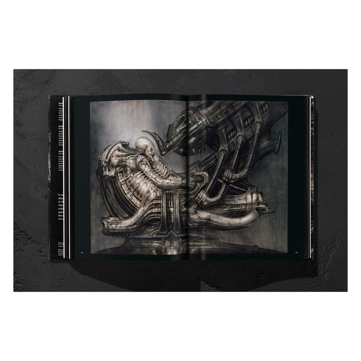 HR Giger (German, French, English)