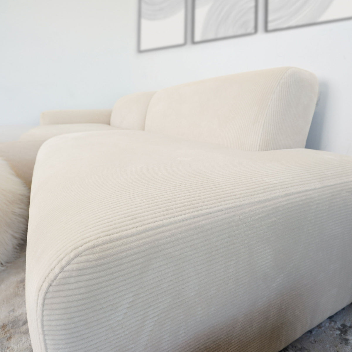 Mar - High-Quality Sectional Sofa