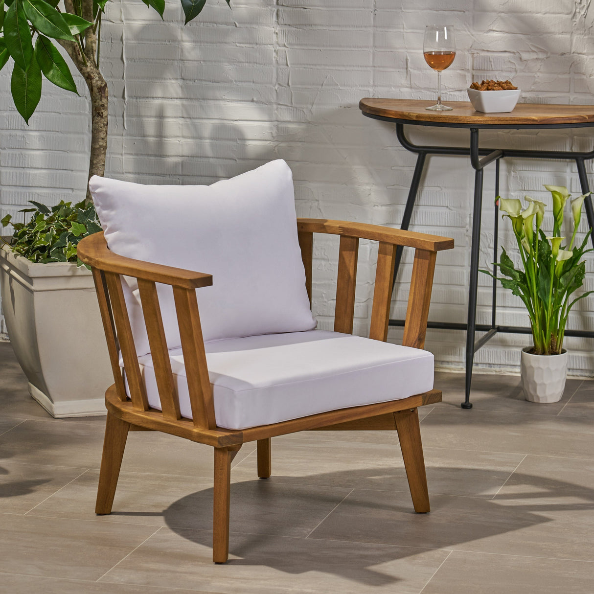 Outdoor Club Chair with Curved Backrest and Acacia Wood Frame - White