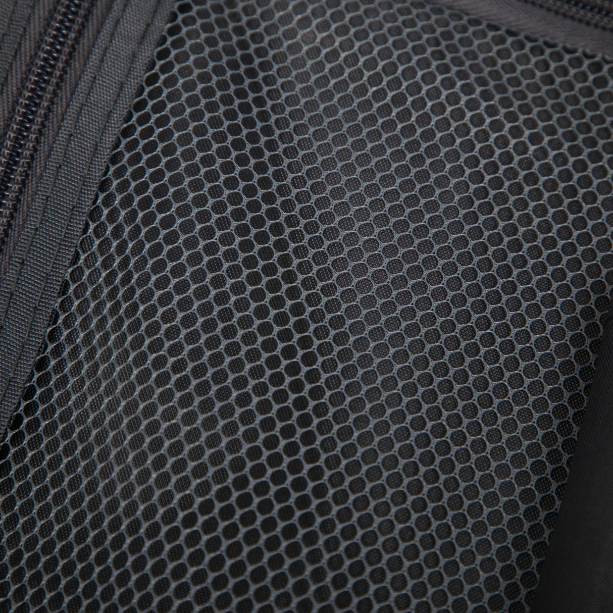 14'/20' 2-Piece ABS Spinner Wheel Luggage Set with Combination Lock