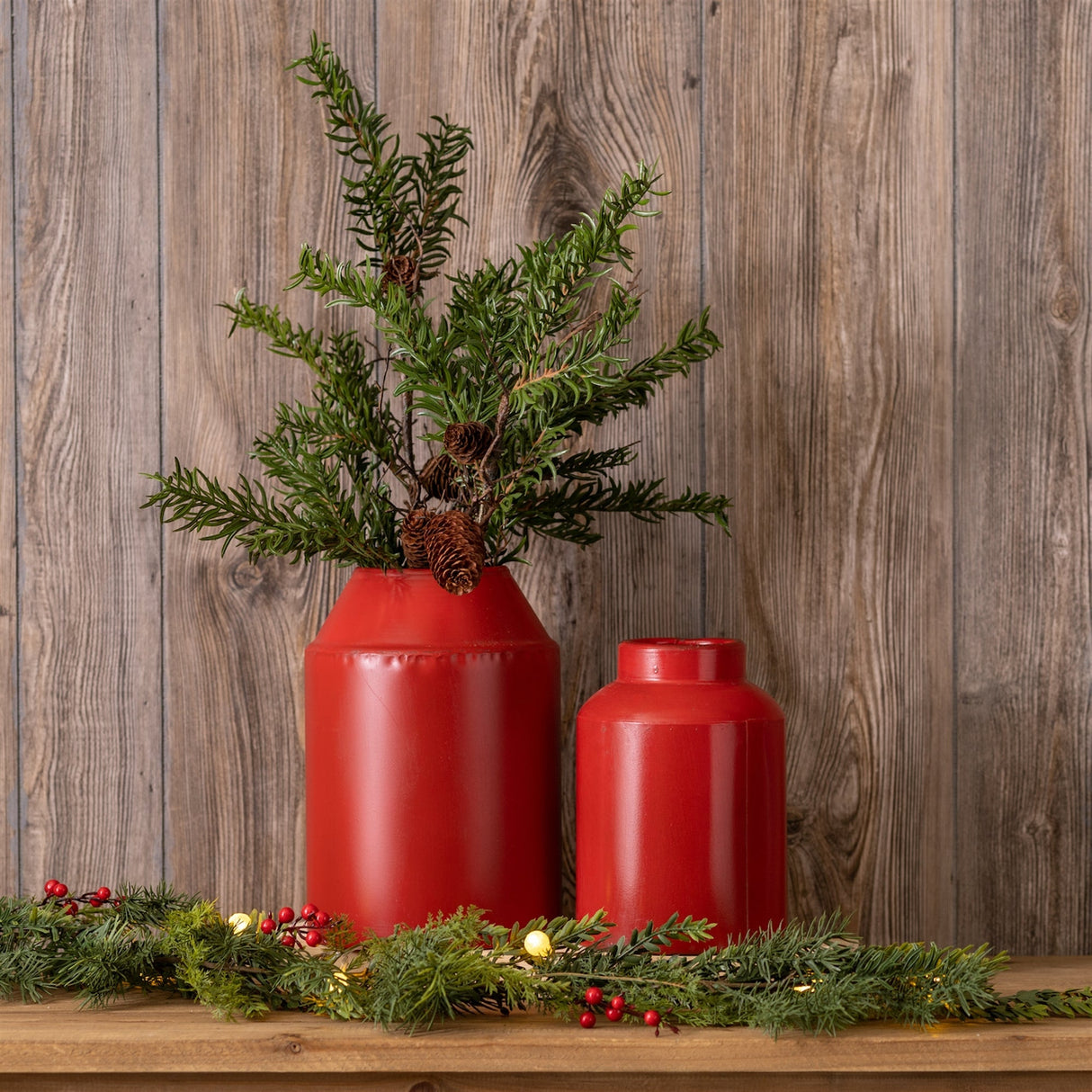 Red metal vase (set of 2)
