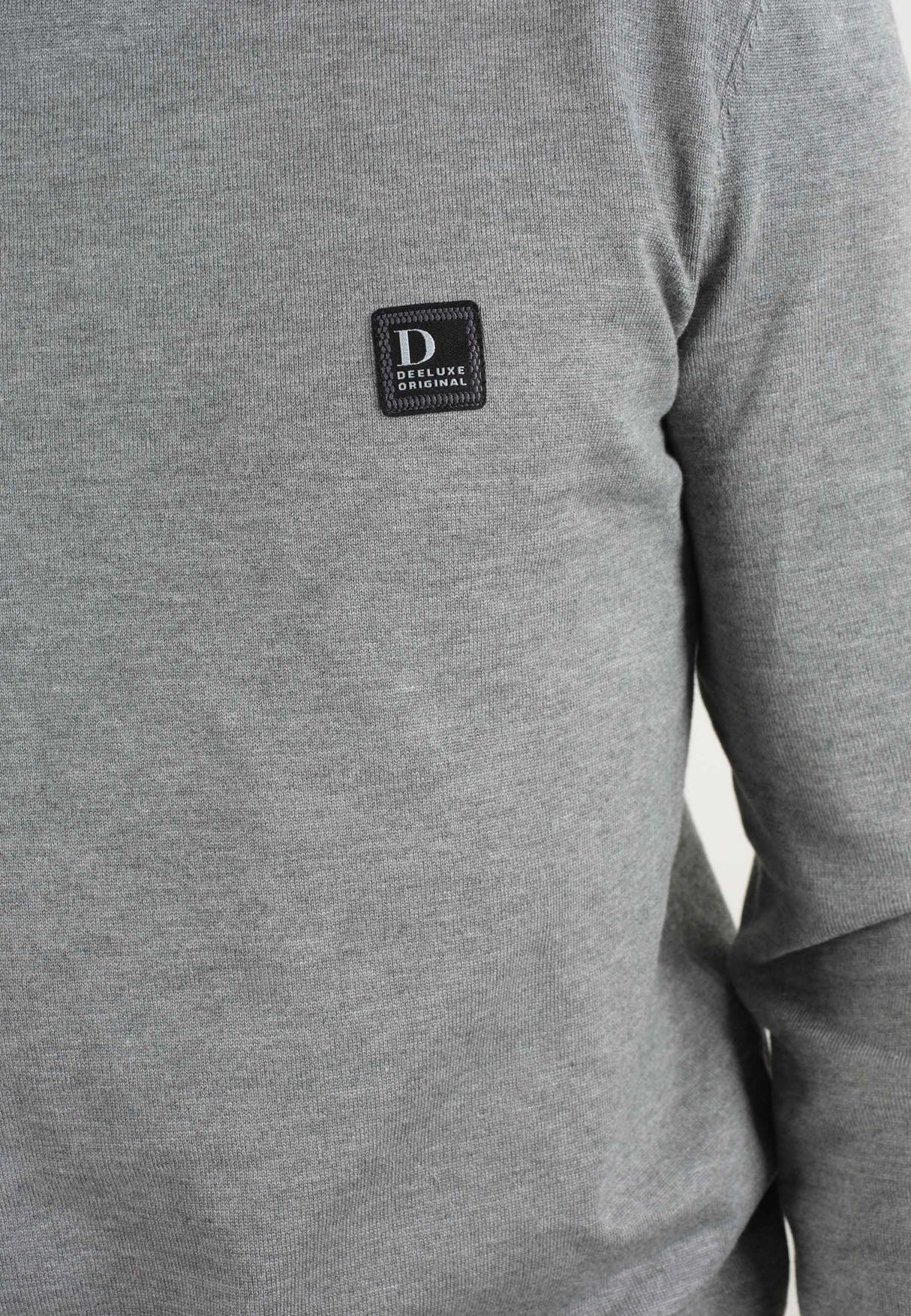 Deeluxe Daylon Roundneck Sweater
