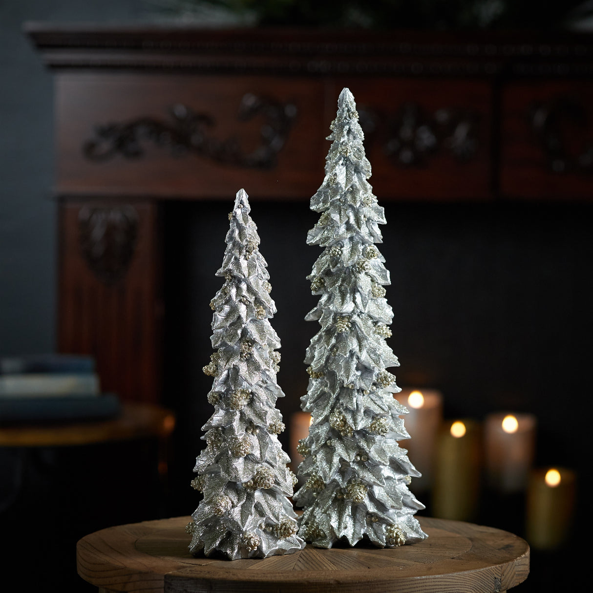 Glittered holly leaf pine tree (set of 2)