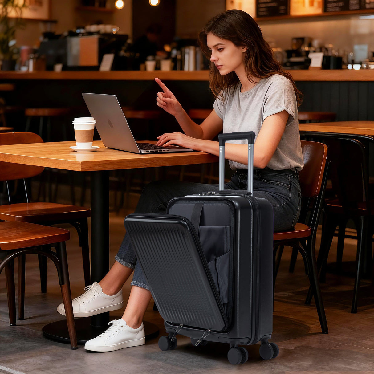 14'/20' 2-Piece ABS Spinner Wheel Luggage Set with Combination Lock and Cosmetic Case