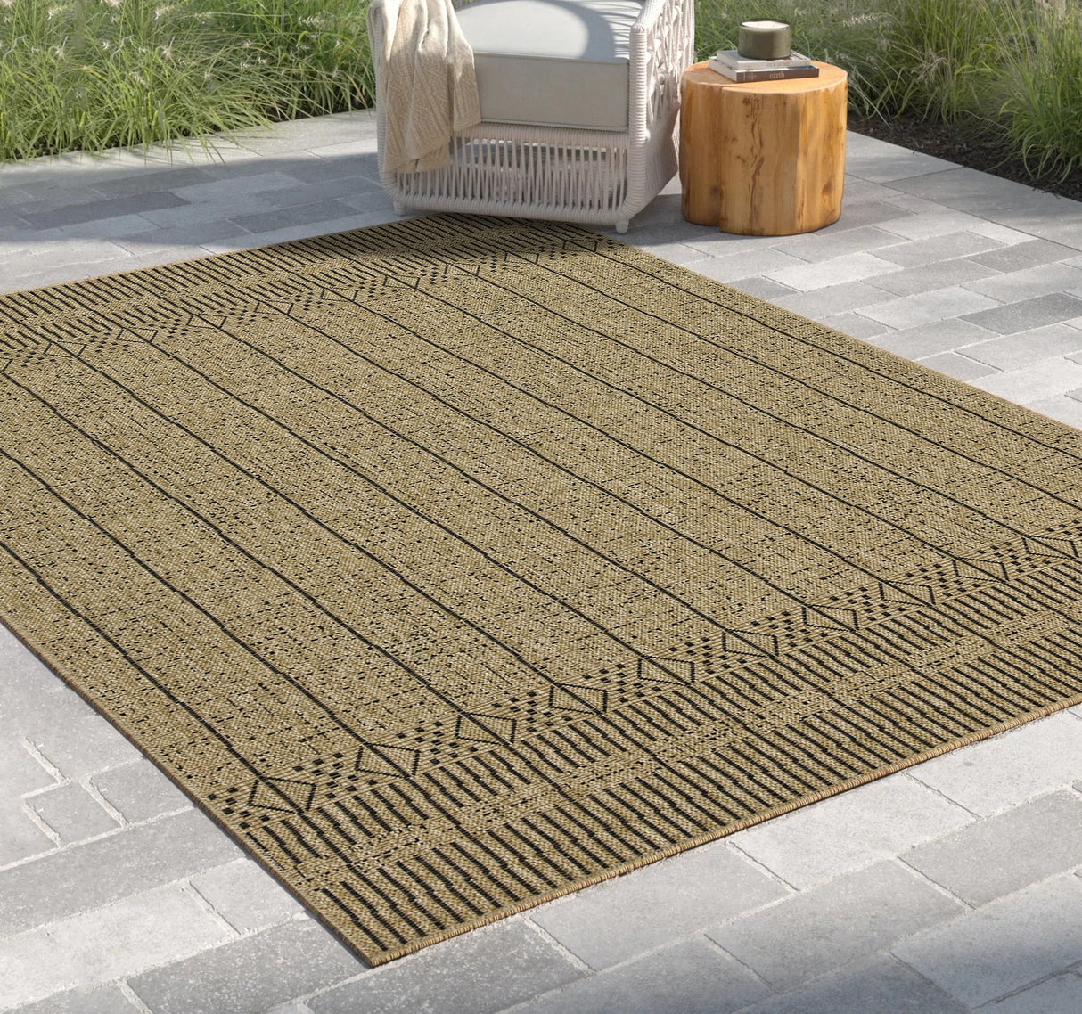 Earth GC_NTL1008 Jute/Black Indoor/Outdoor Area Rug