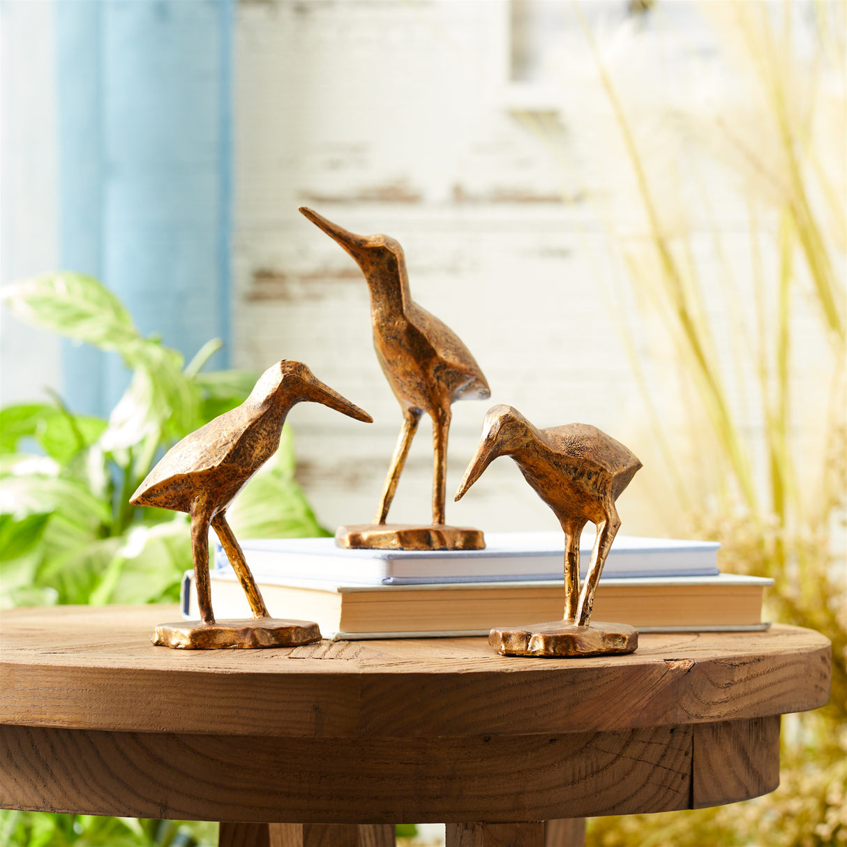 Modern sea bird figurine (set of 3)