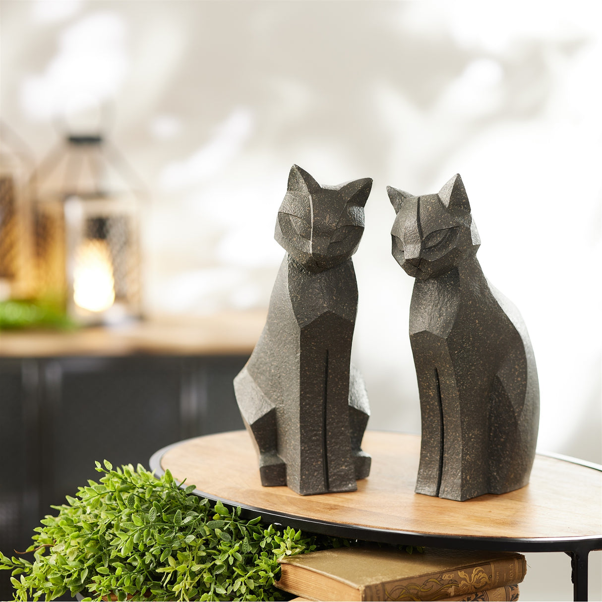 Modern Sitting Cat Statue (Set of 4)