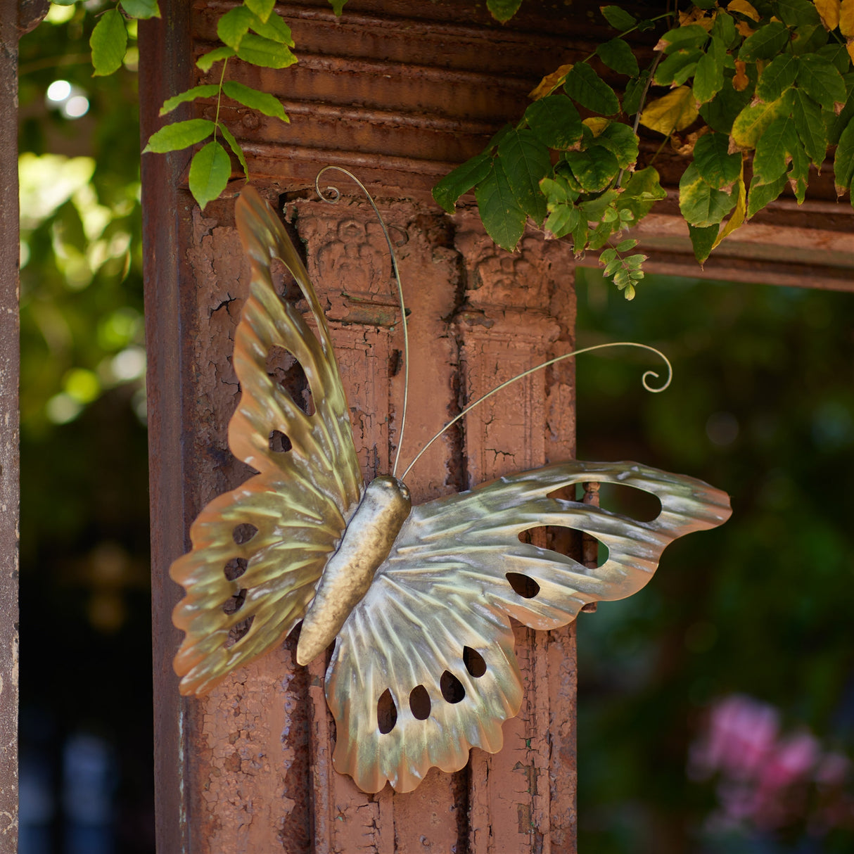 Distressed-Metal-Butterfly-Wall-Hanging-(Set-of-2)-Outdoor-Wall-Decor