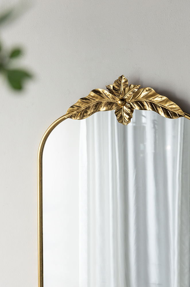 Arched Wall Mirror with Metal Frame