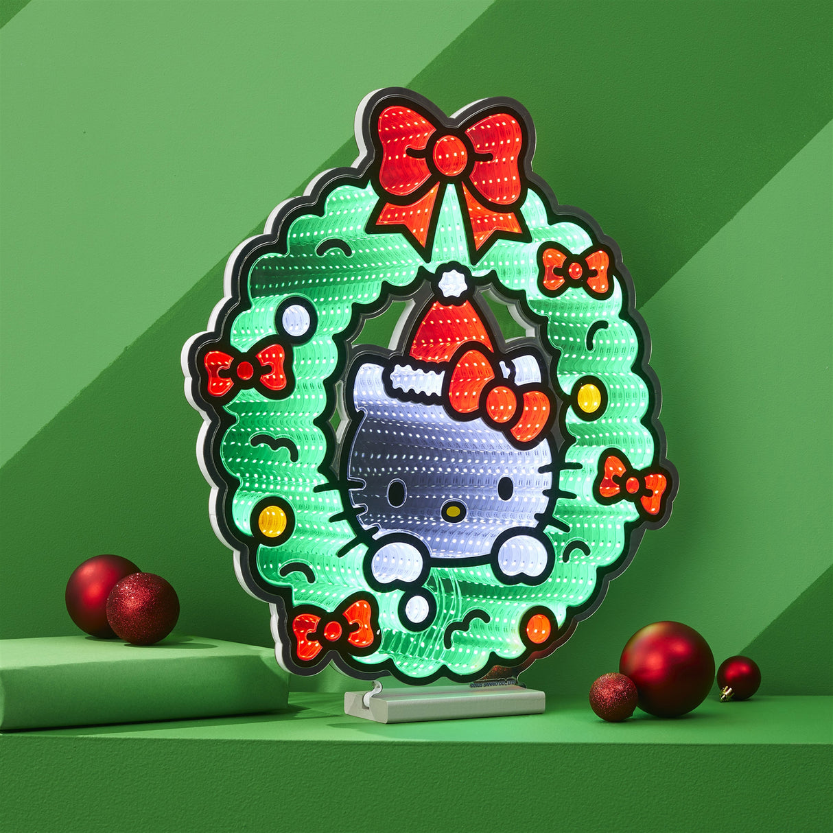 Hello Kitty®? Wreath Ekkolight 20”H