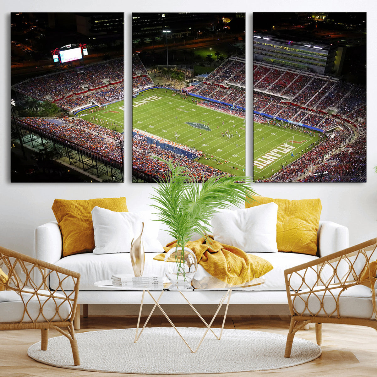 Florida Atlantic University Owls Canvas Print, Football Team
