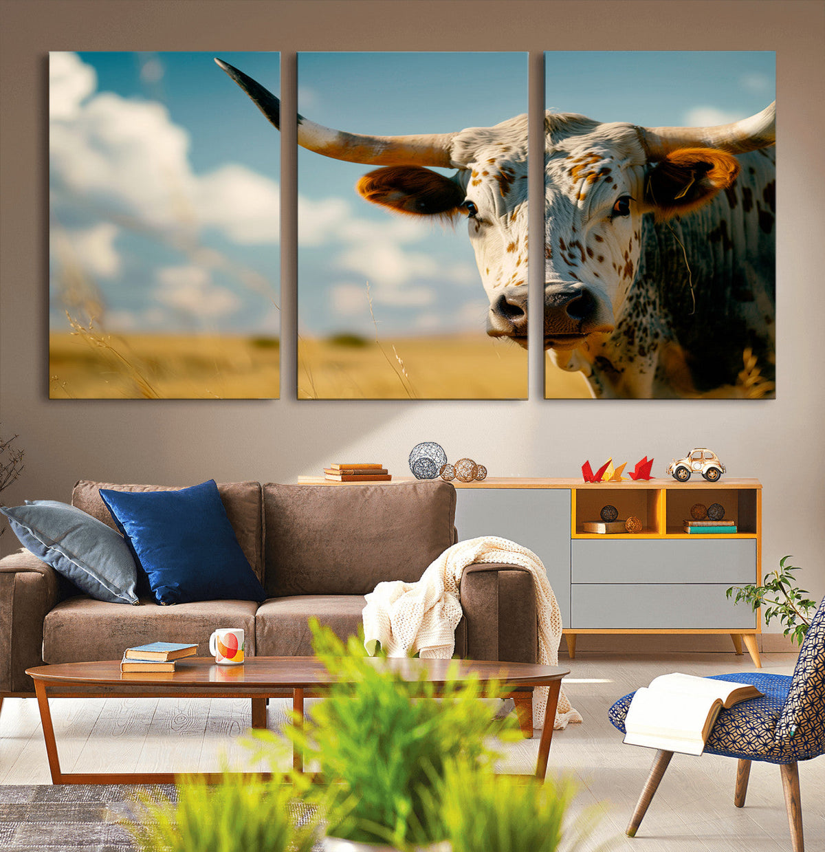 Longhorn in the Prairie - Stunning Ranch-Style Triptych Wall