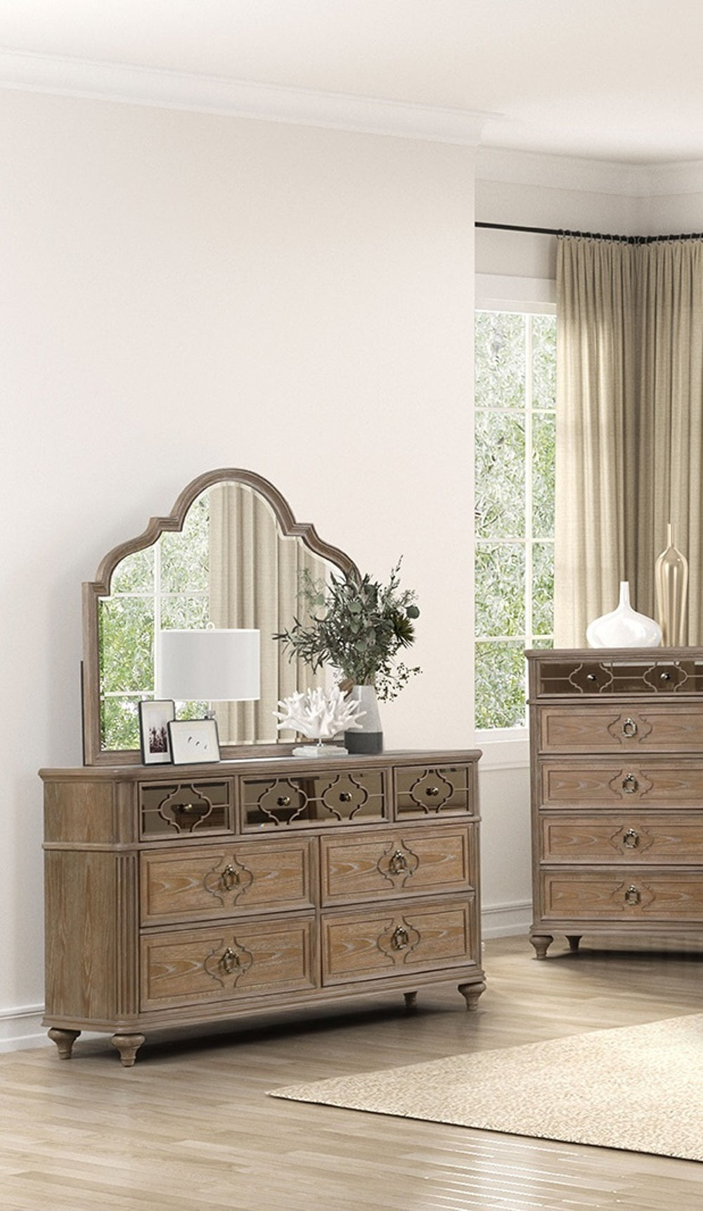 Windsor Rustic Oak Veneer 4-Drawer Dresser