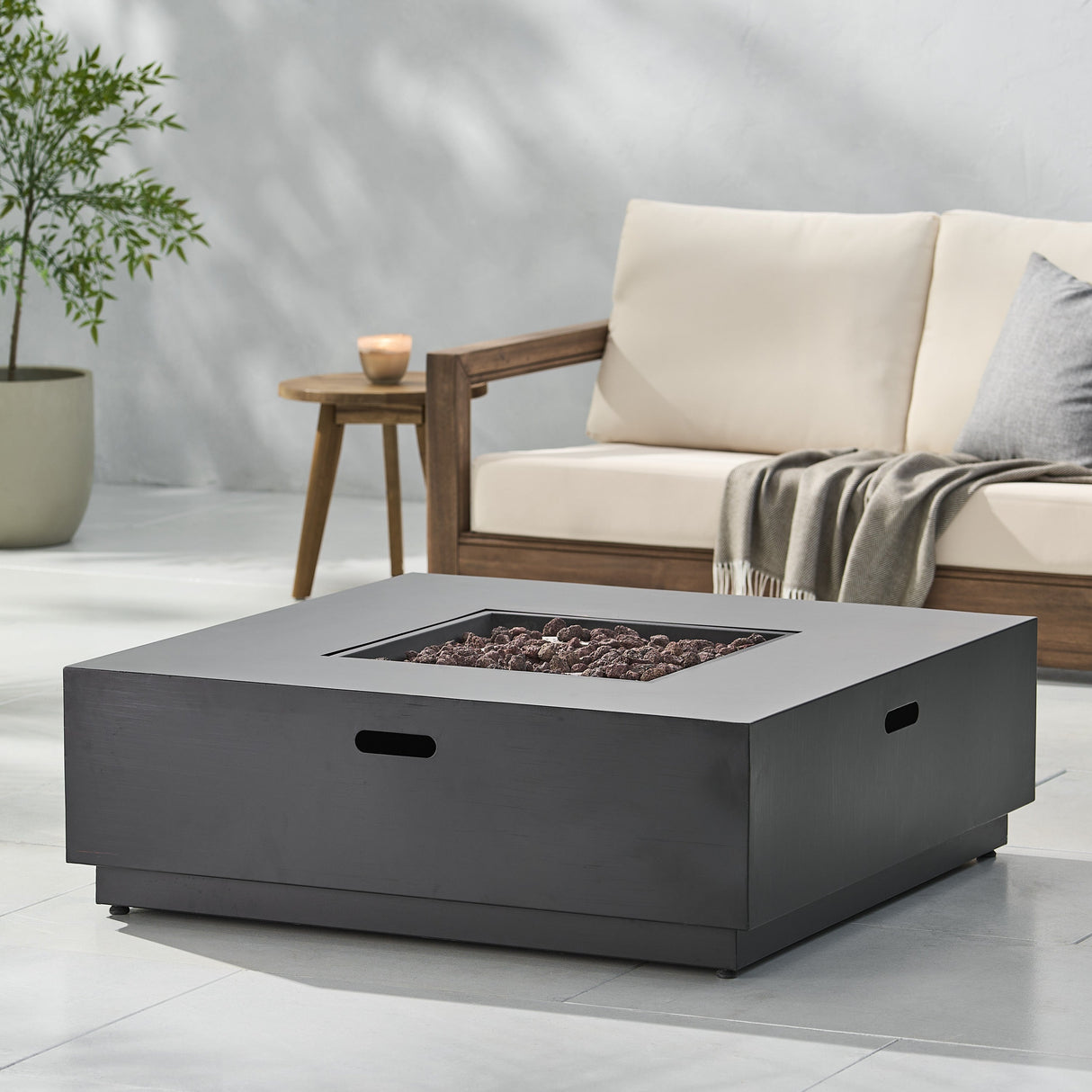 39'' SQUARE IRON FIRE PIT - 50 000 BTU (Tank cover not Included)