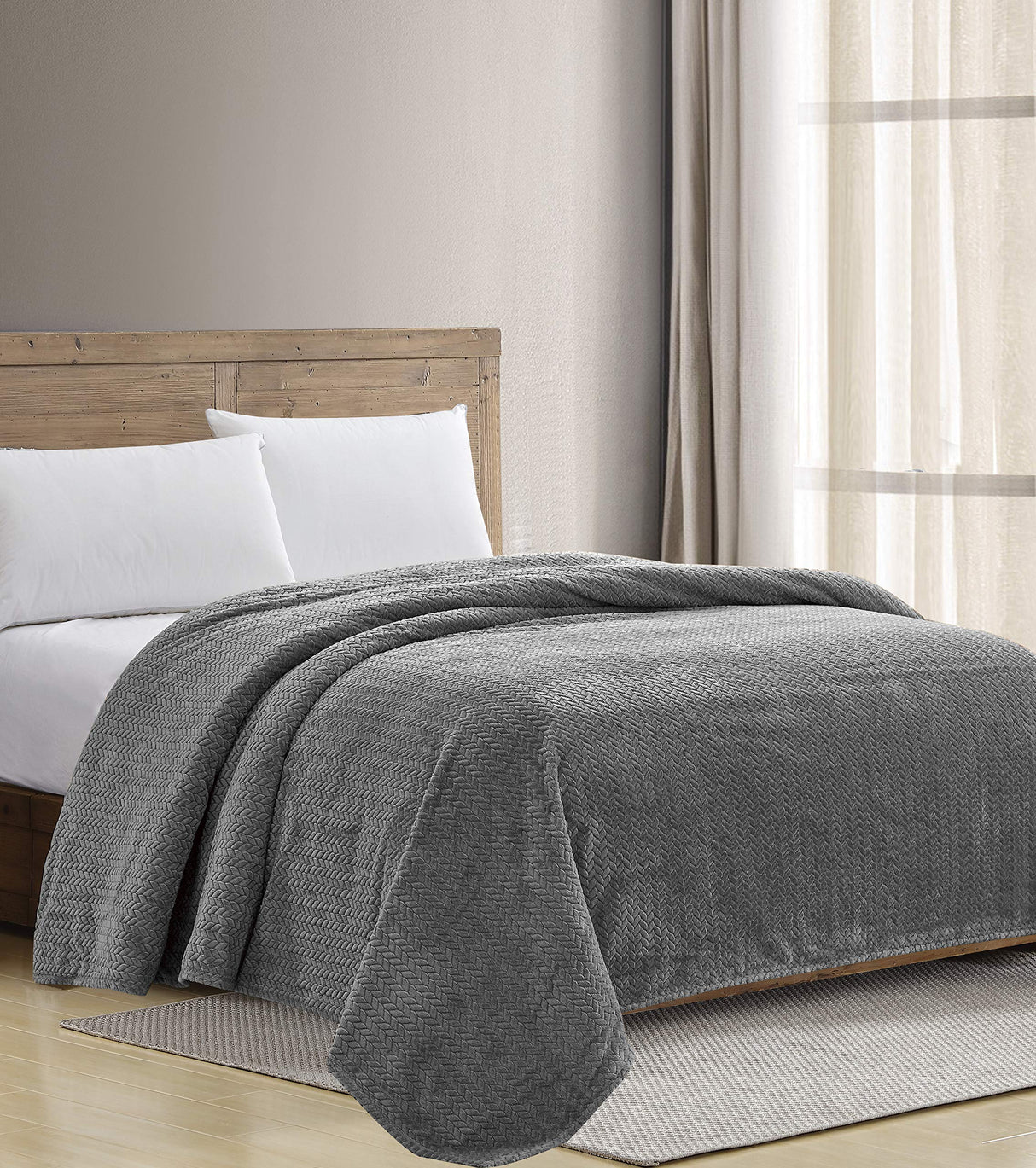 Decor&More Noble House Extra Heavy and Plush Chevron Braided Blanket
