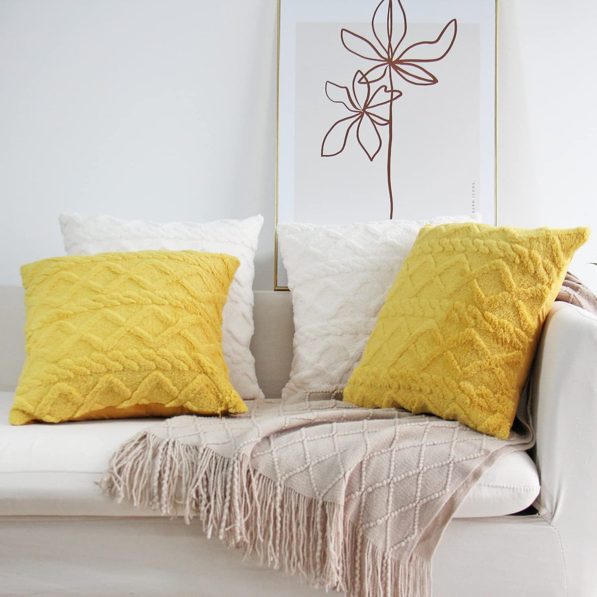 Throw pillow SUPER SOFT 3D FLORAL PATTERN Fur Pack of 1 throw pillow WITH 450g insert 18"x18"