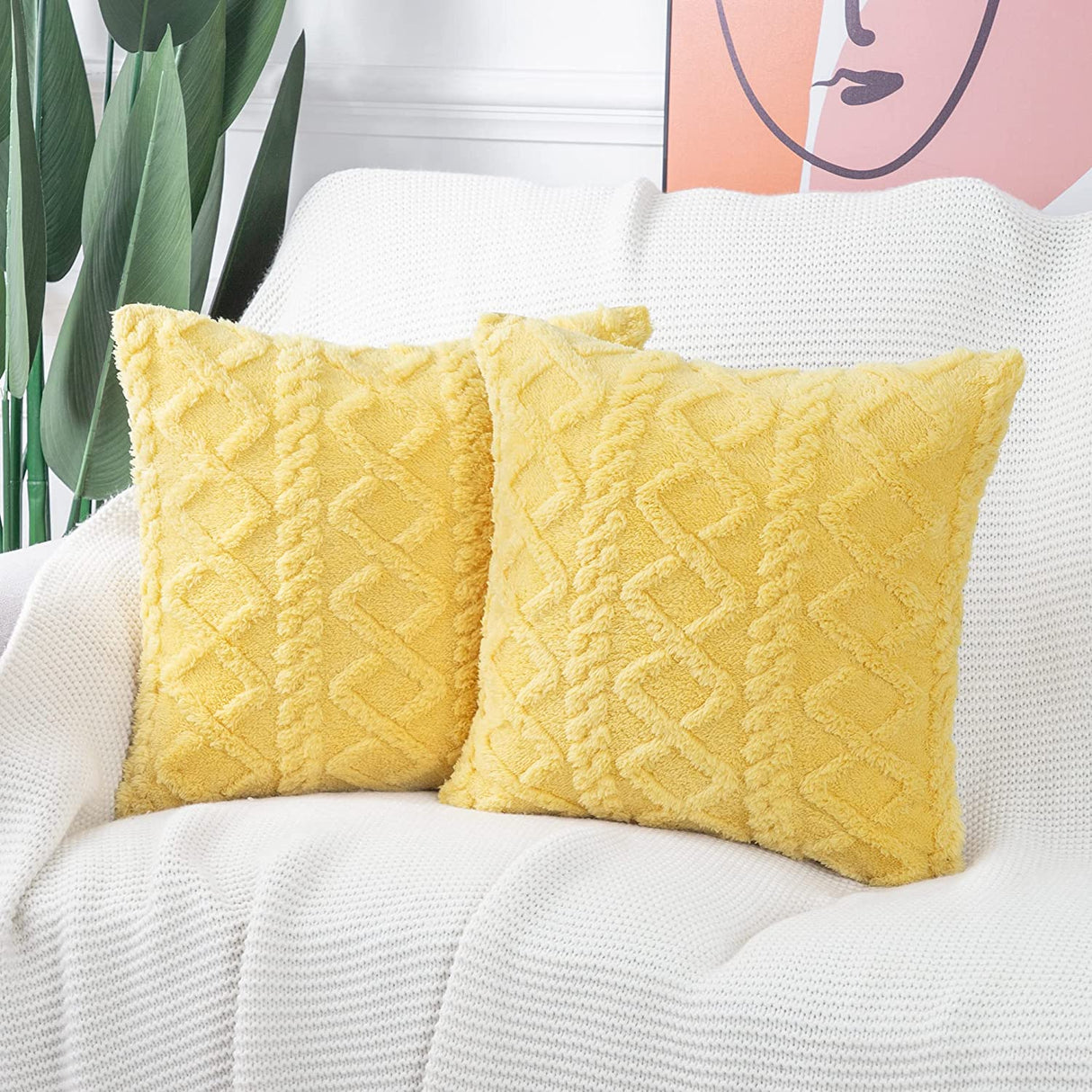 Throw pillow SUPER SOFT 3D Geometric PATTERN Fur Pack of 2 throw pillows WITH 450g insert 18"x18"