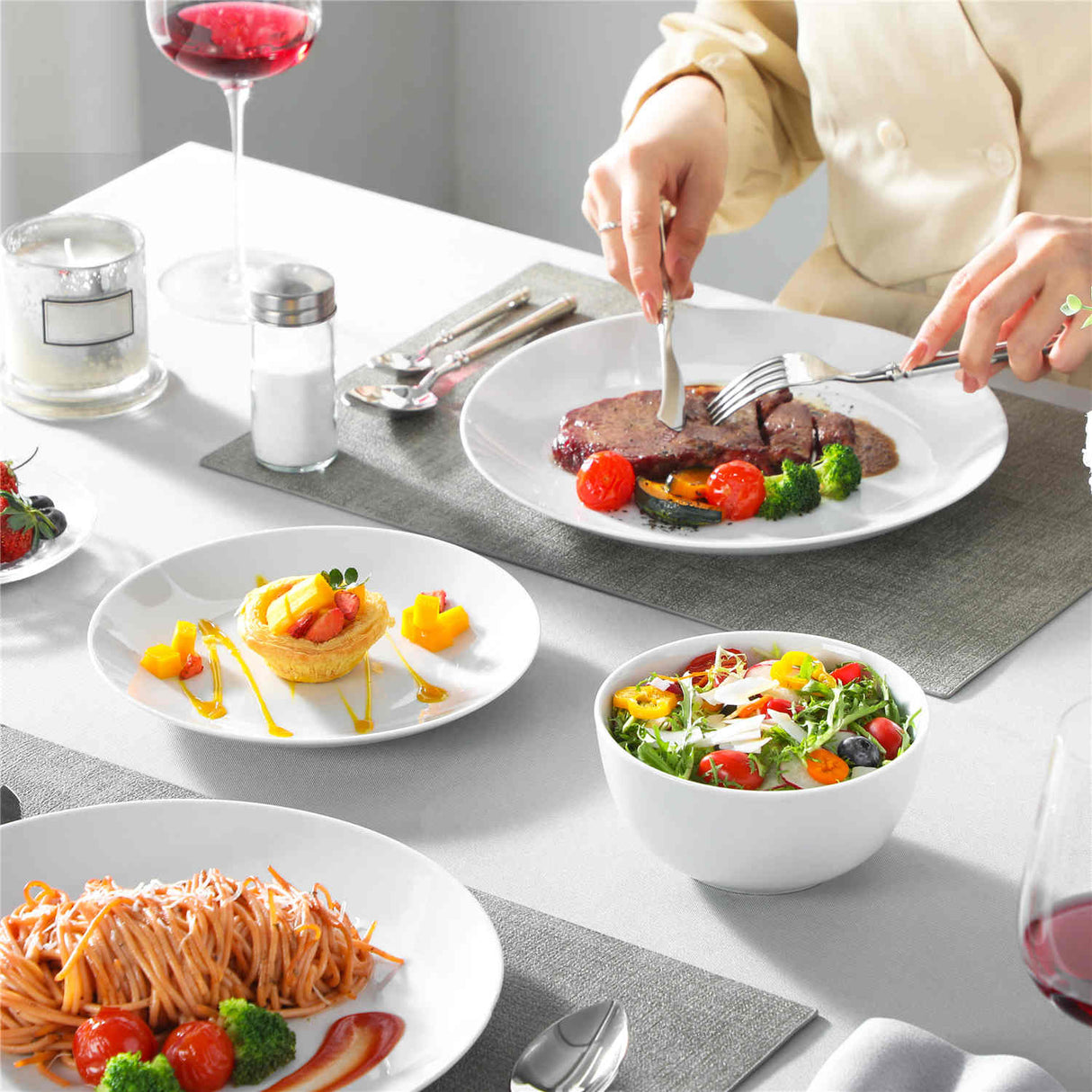 Amelia 12 Piece Dinnerware Set