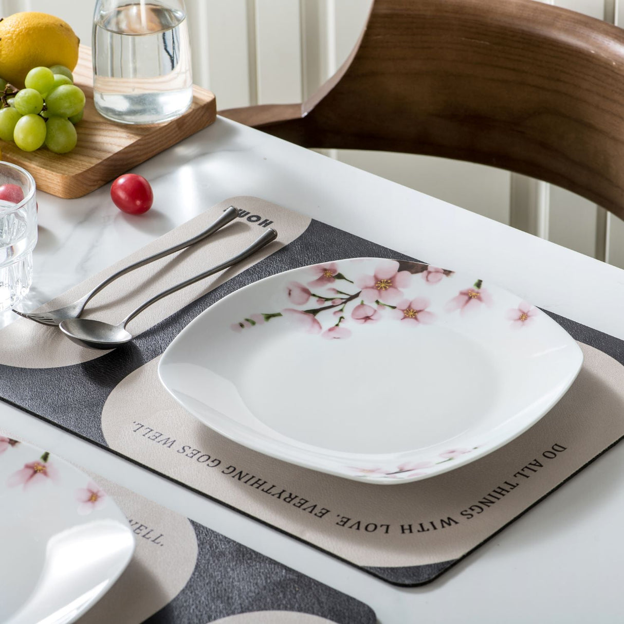 Annie 30 Piece Dinnerware Set For 6