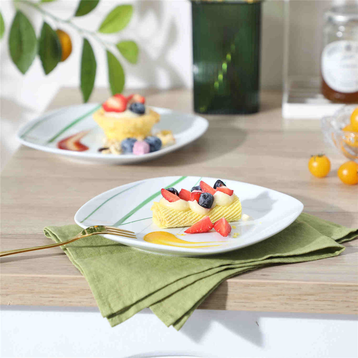 Aviva 24 Piece Dinnerware Set