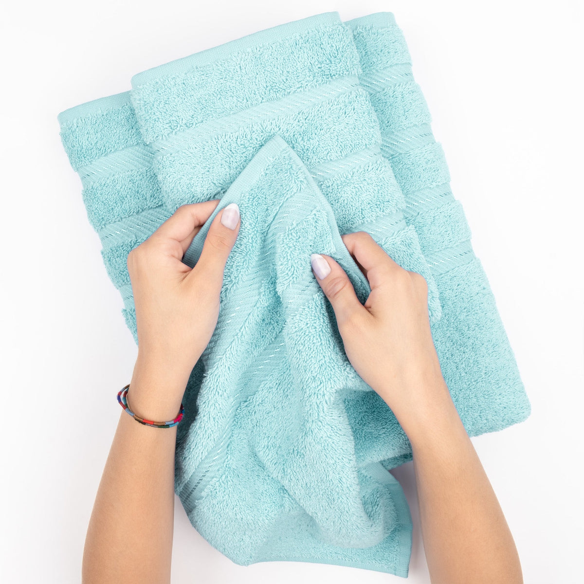 American Soft Linen 100% Cotton Turkish Towels for Bathroom, 4 Pack Bath Towel Set, Super Soft, Extra Large Bath Towels