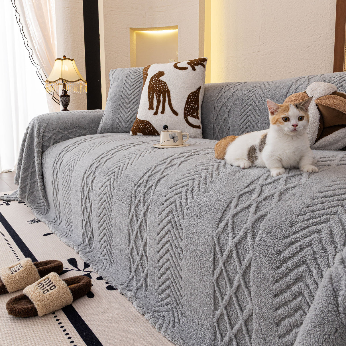 Plush Sherpa Fleece Sofa Cover with 3D Cable Knit Texture, Soft Cozy Throw Blanket