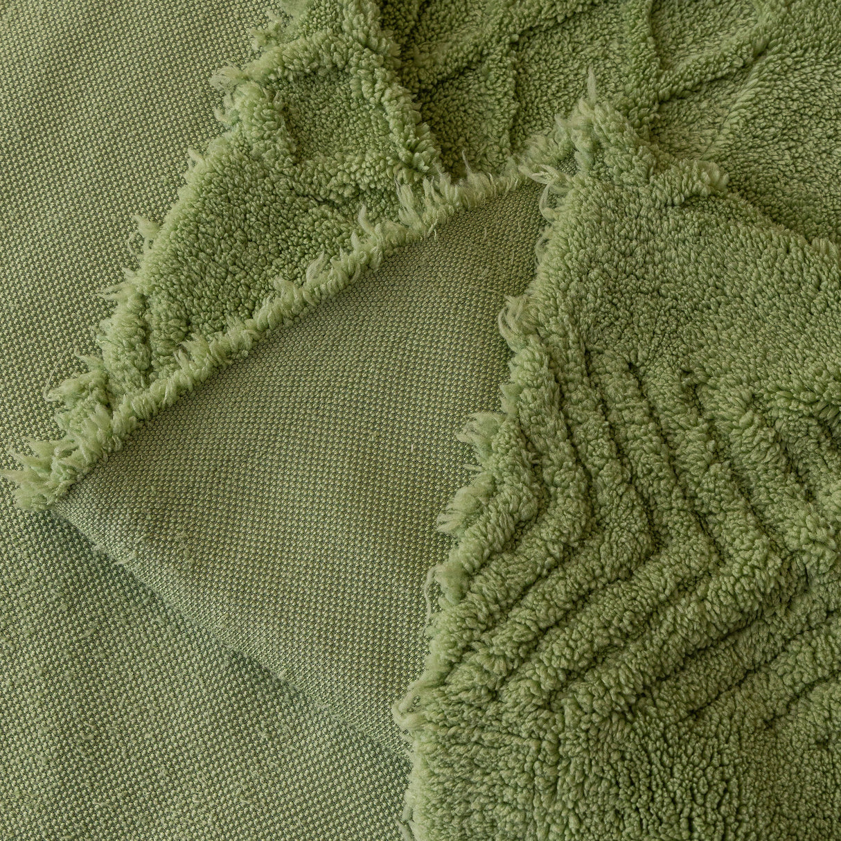 Plush Sherpa Fleece Sofa Cover with 3D Cable Knit Texture, Soft Cozy Throw Blanket