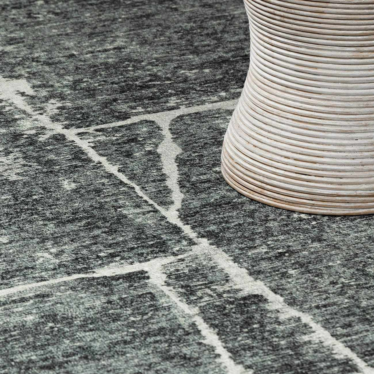 Janek II Modern Abstract Area Rug