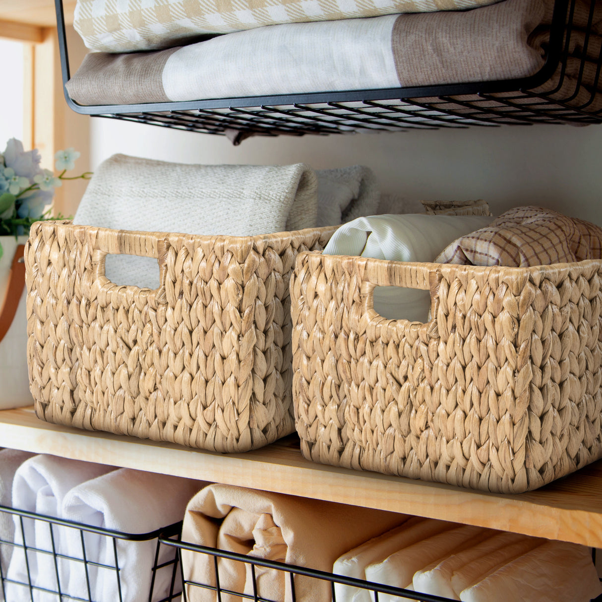 Leif-Rustic-Minimalist-Hand-Woven-Hyacinth-Nesting-Baskets-with-Handles-Boxes-&-Storage