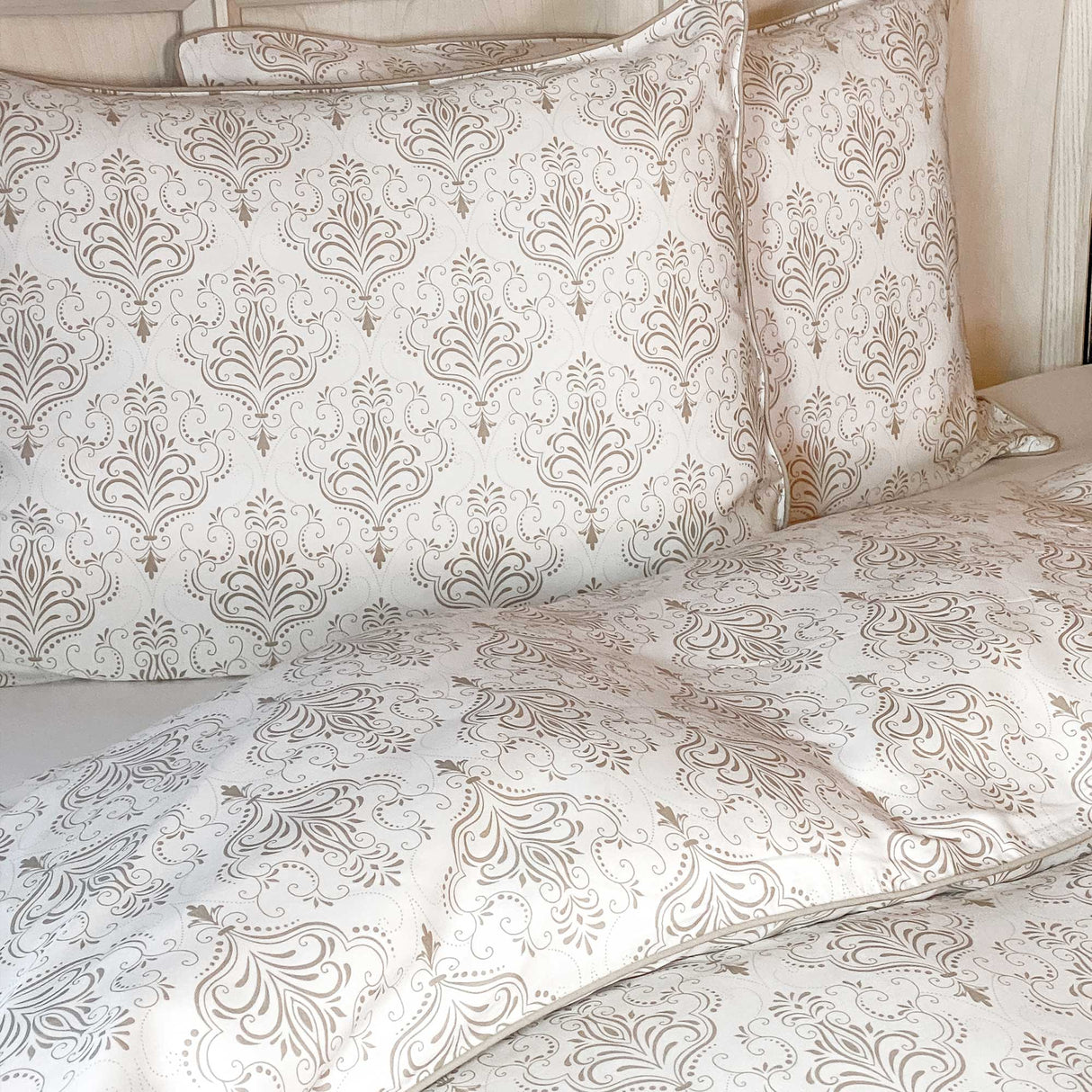 Bamboo Duvet Cover Set - 100% Viscose from Bamboo - 3pc- Damask