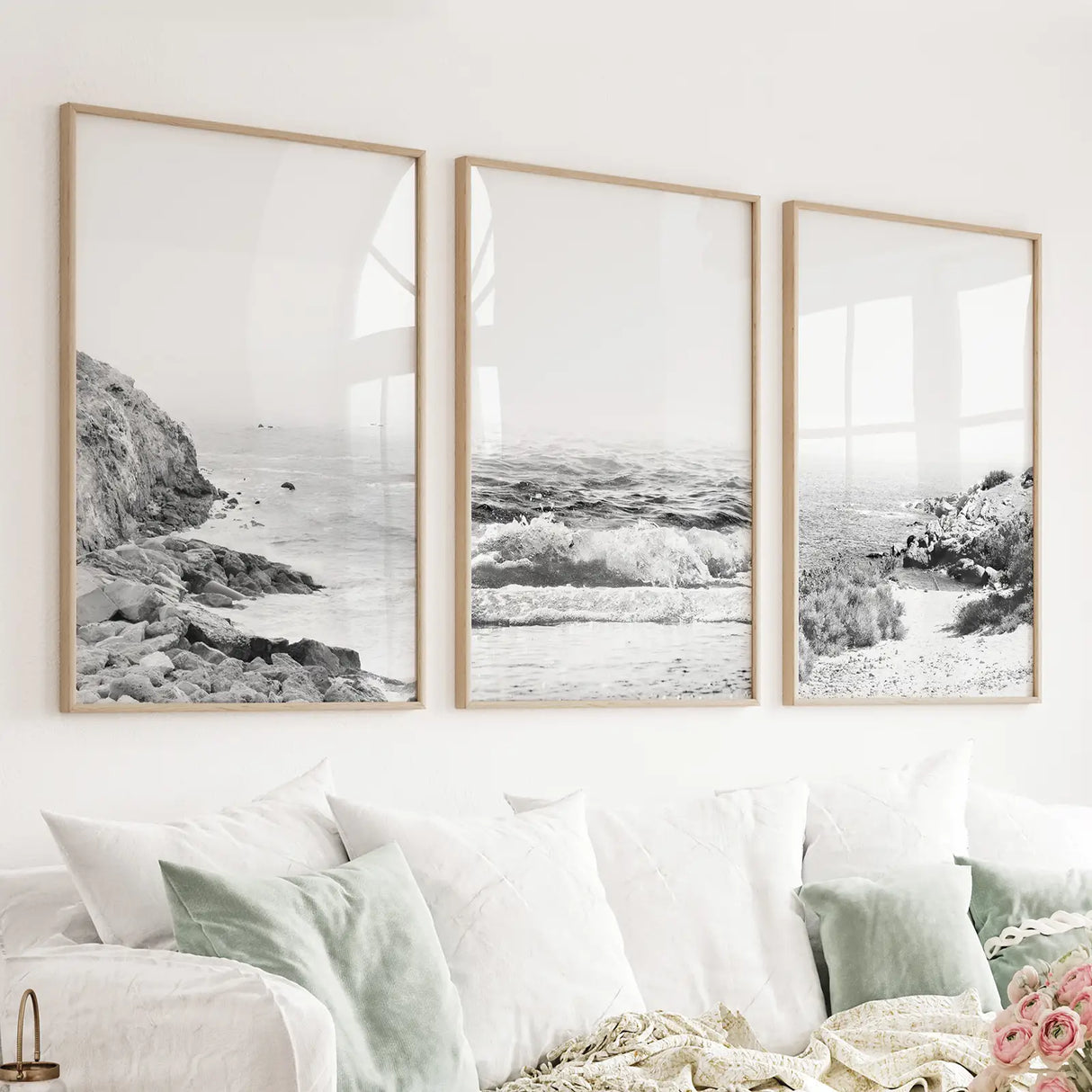 Coastal-Black-White-Photography-Set.-Waves,-Rocky-Beach-Wall-Art-Set