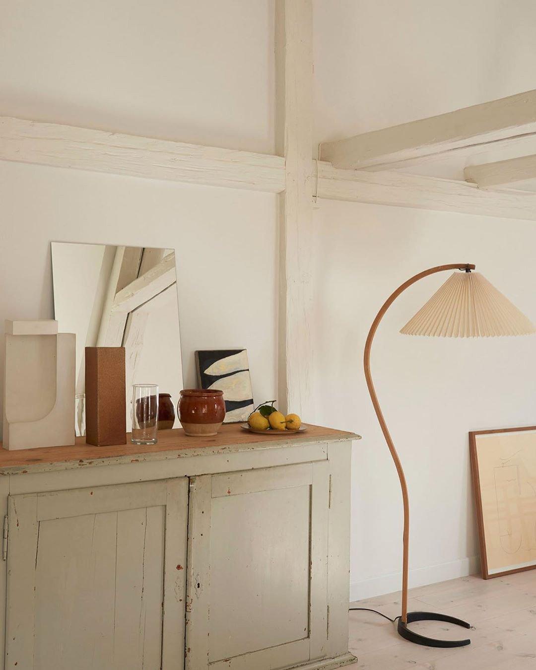 Arbora | Arc Floor Lamp with Beech Wood and Pleated Shade | Plug In Lamp for Living Room
