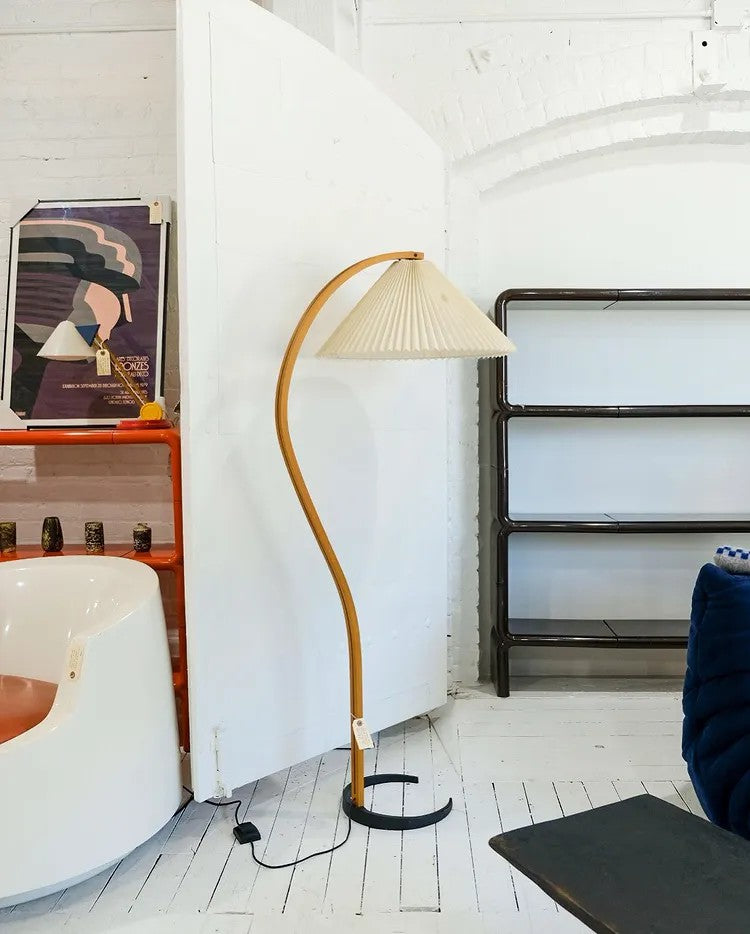 Arbora | Arc Floor Lamp with Beech Wood and Pleated Shade | Plug In Lamp for Living Room