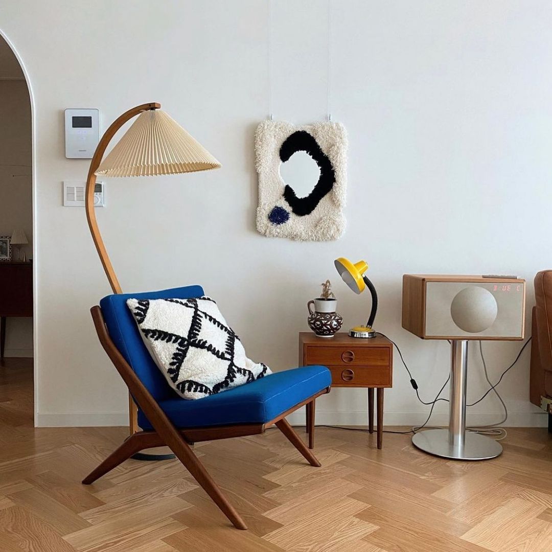 Arbora | Arc Floor Lamp with Beech Wood and Pleated Shade | Plug In Lamp for Living Room