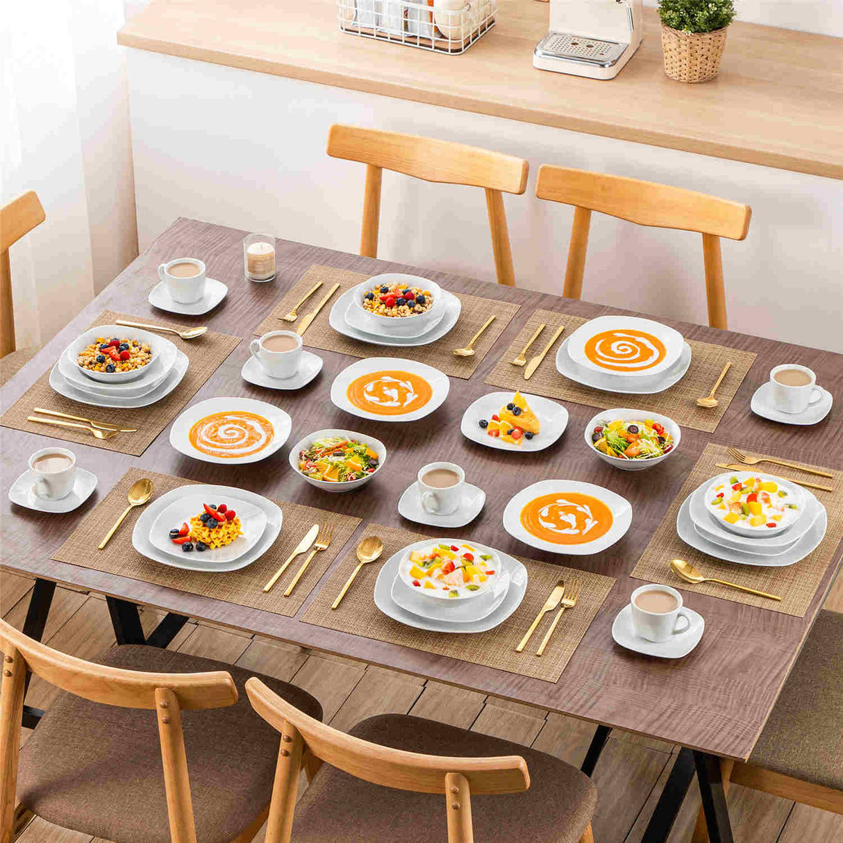 Elisa 36 Piece Dinnerware Set