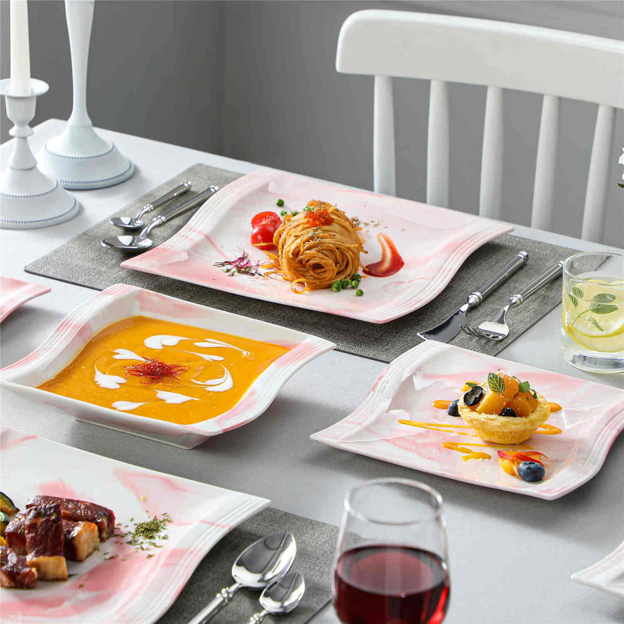 Flora 30-Piece Dinnerware Set by MALACASA