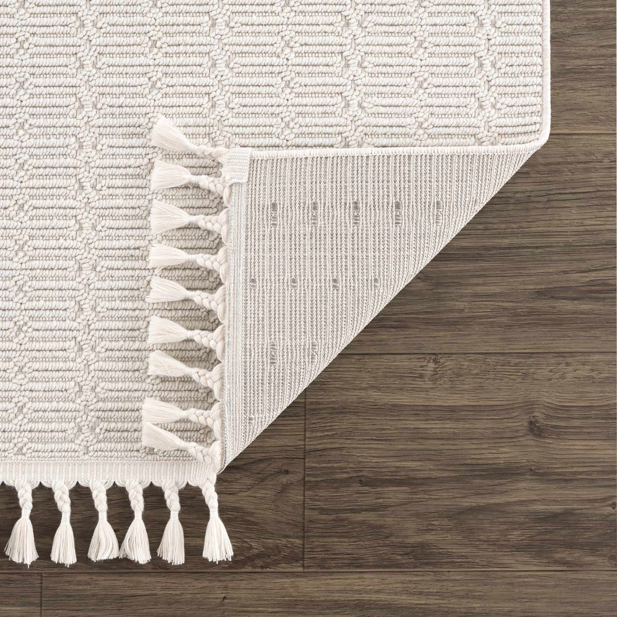 Azize Area Rug