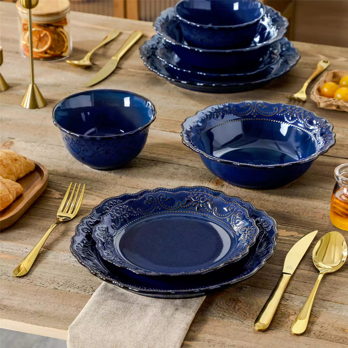 Giselle 16 Piece Dinnerware Set