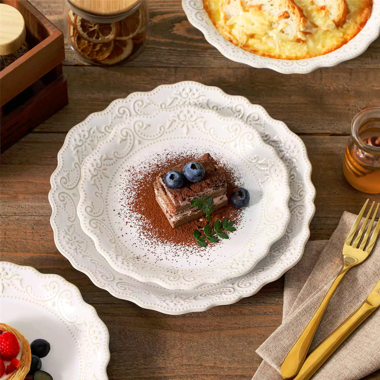 Giselle 16 Piece Dinnerware Set