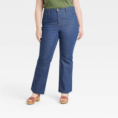 Universal Thread Women's Plus High-Rise Bootcut Jeans High Waist