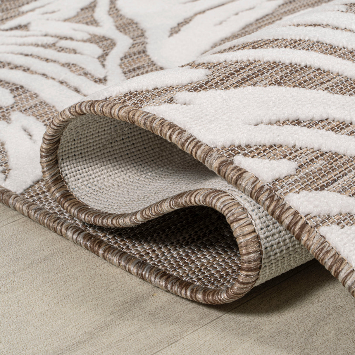 Tobago High-Low Two-Tone Monstera Leaf Indoor/Outdoor Runner Rug