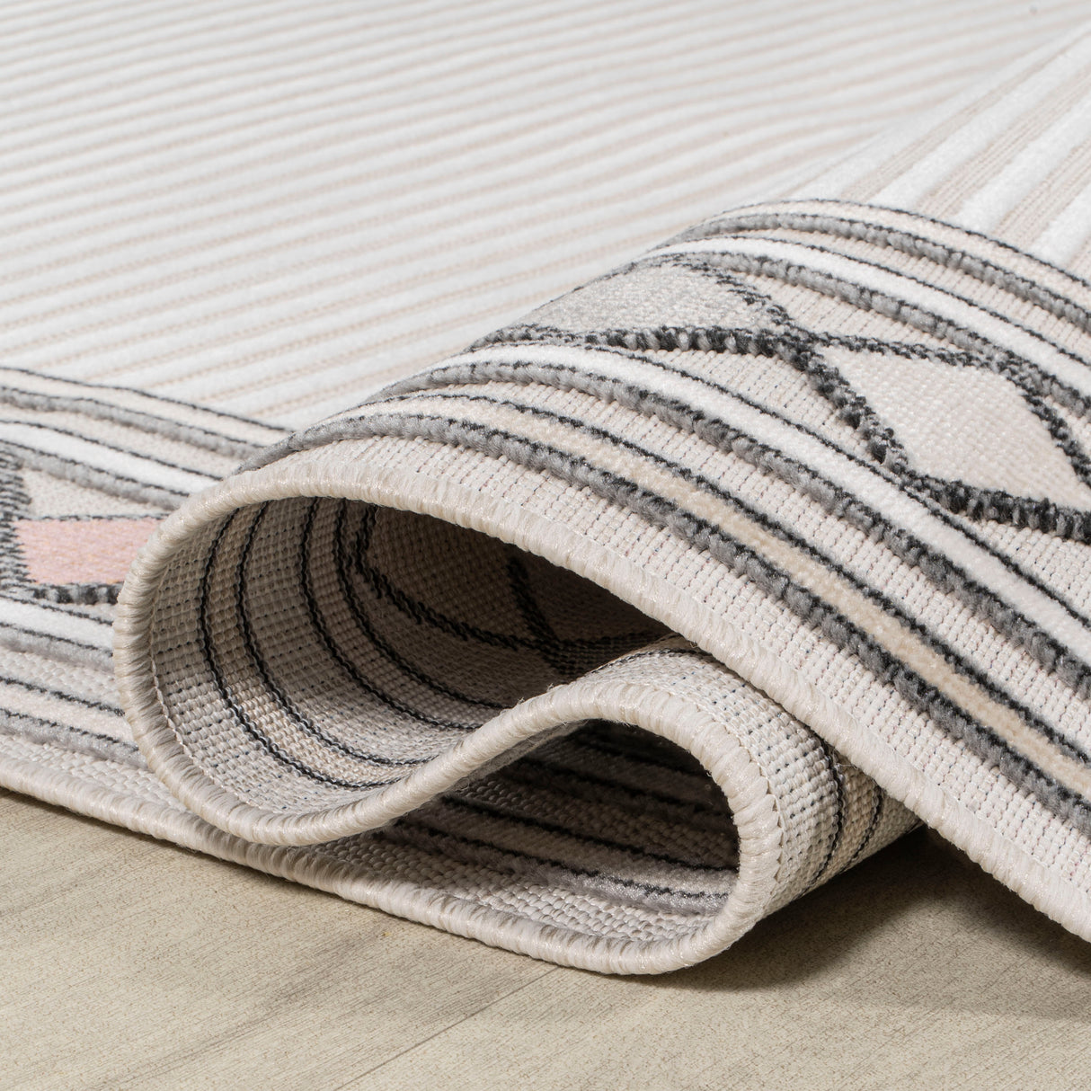 Sebastian High-Low Modern Diamond Border Indoor/Outdoor Runner Rug