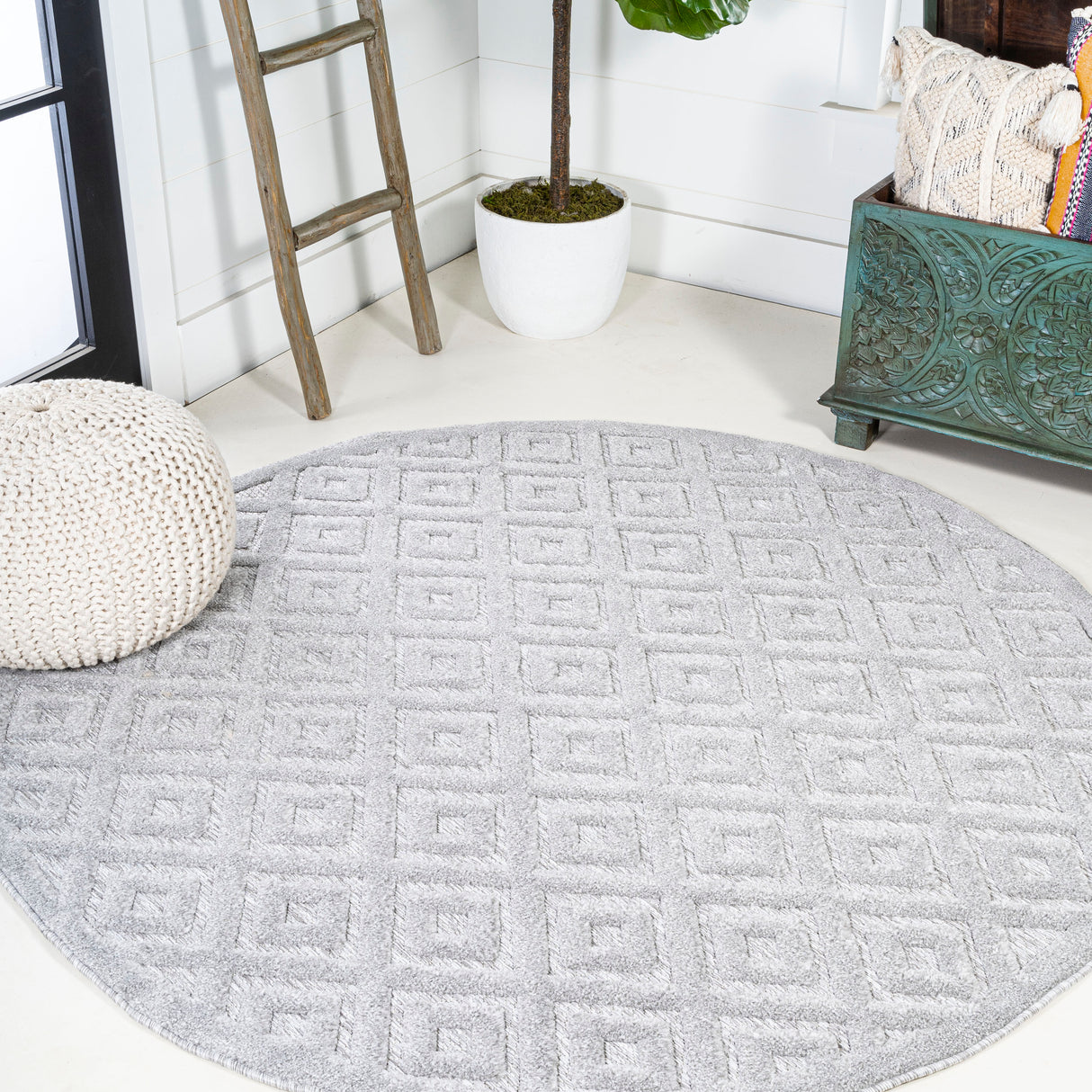 Portmany Neutral Diamond Trellis Round Indoor/Outdoor Area Rug