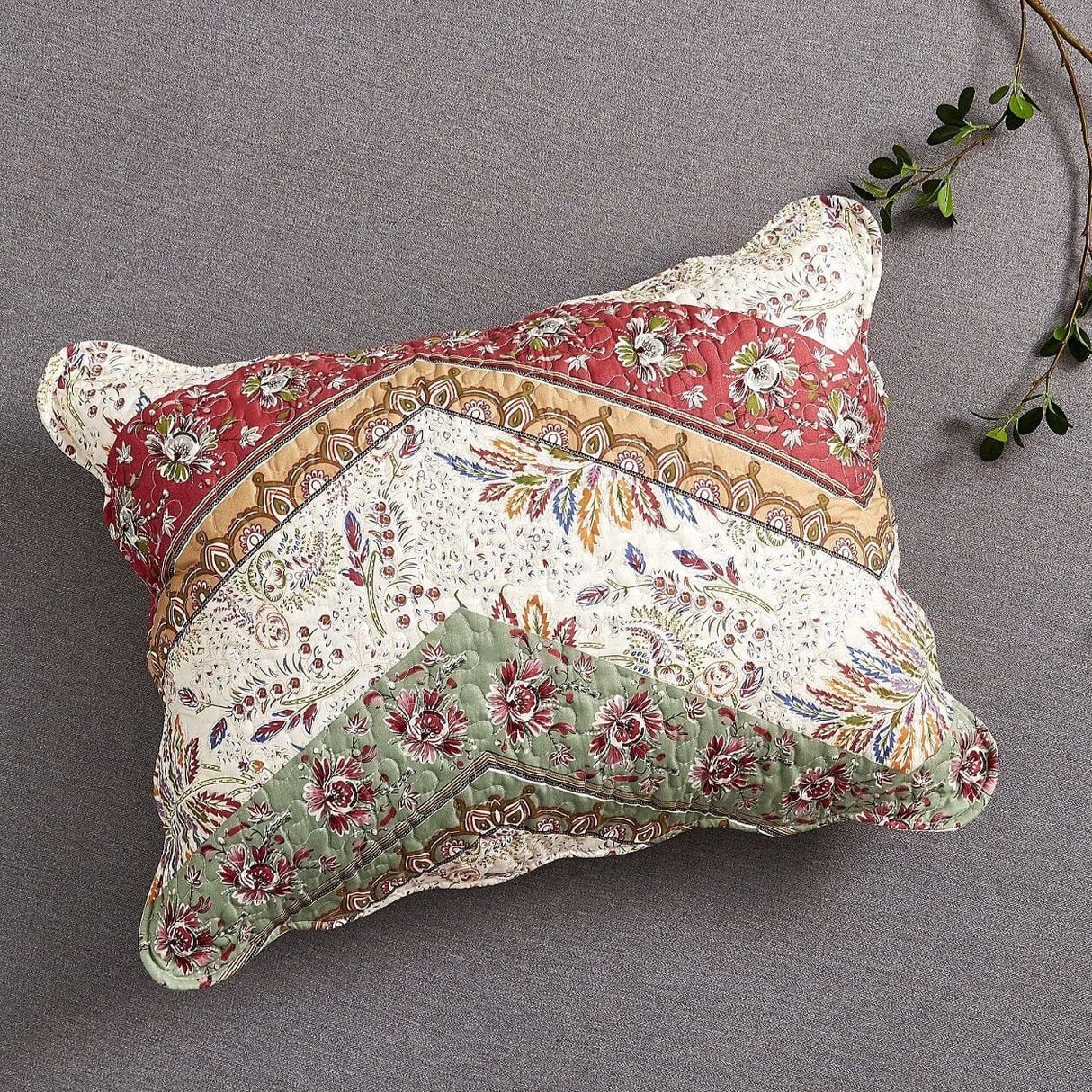 DaDa Bedding Rustic Bohemian Cranberry Sage Chevron Floral Bedspread Set (JHW-924)