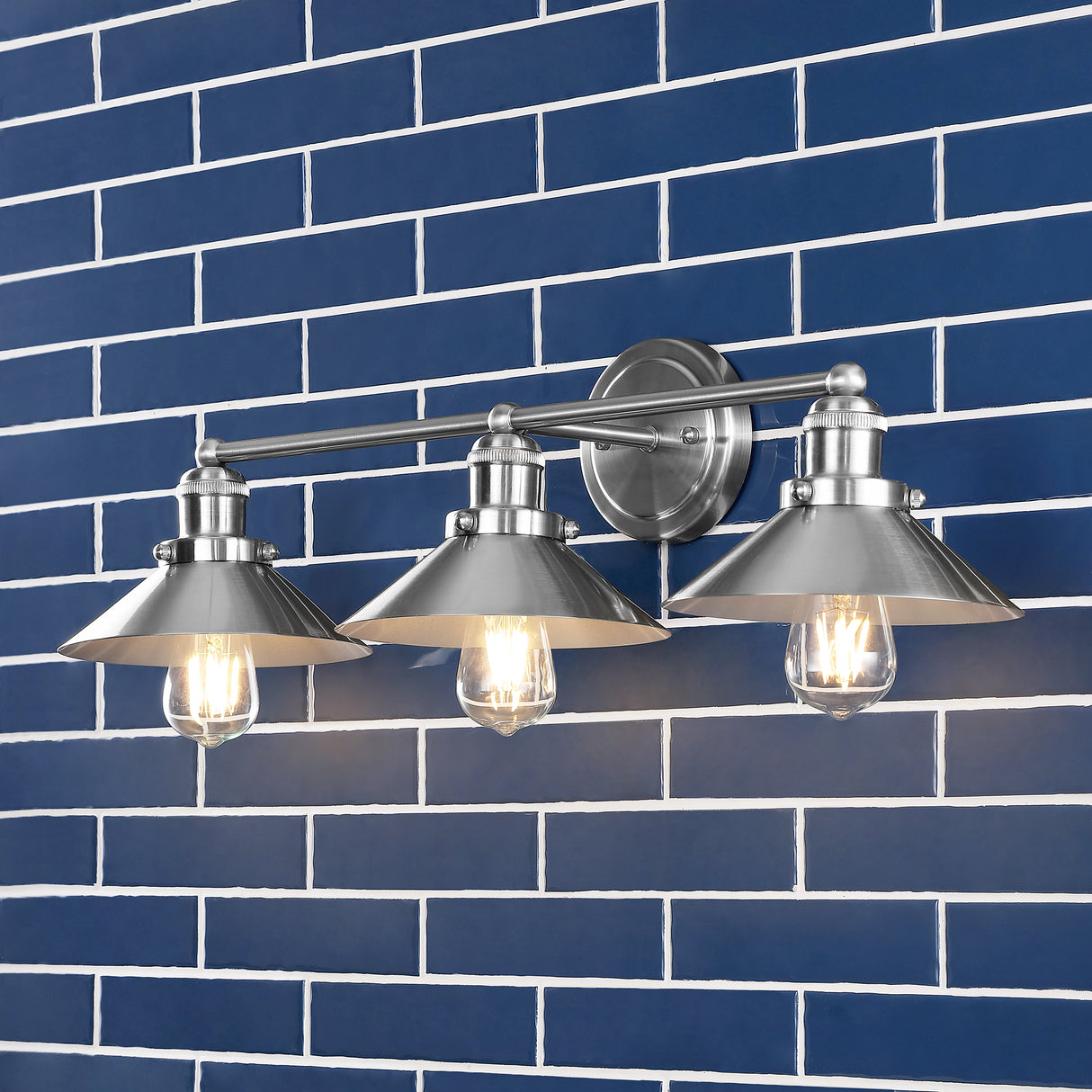 July 3-light Metal Vanity Light