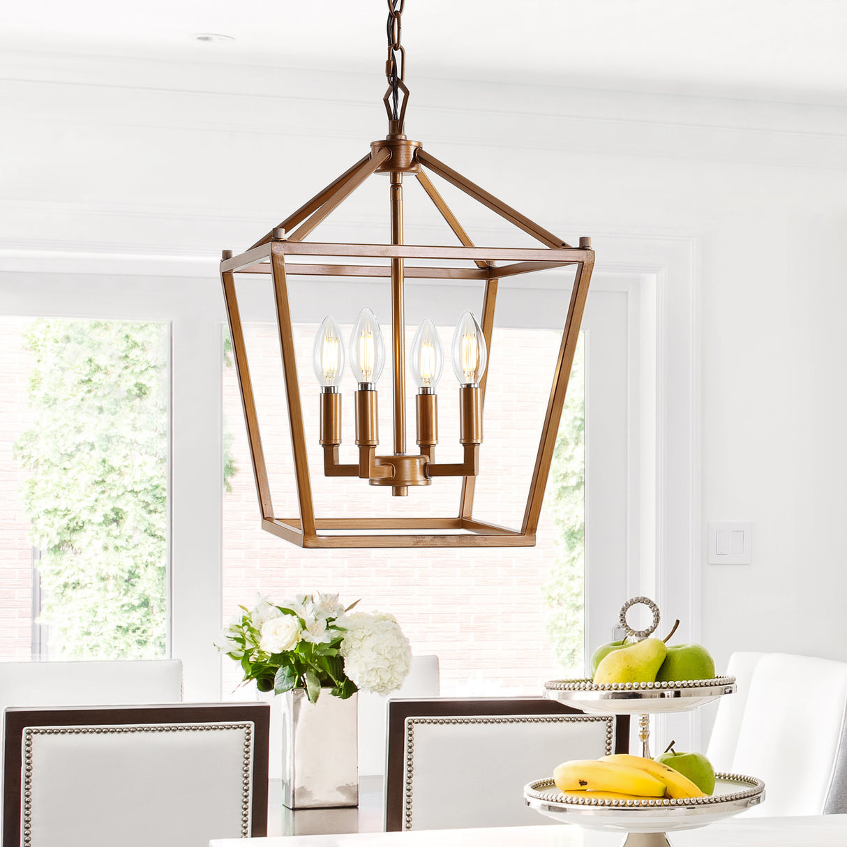 Pagoda 4-Bulb Lantern Metal LED Pendant