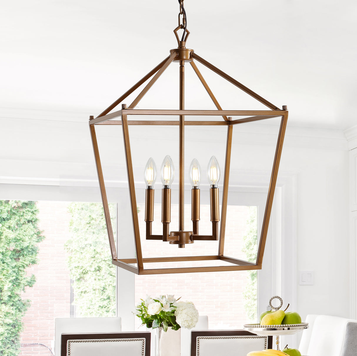 Pagoda 4-Bulb Lantern Metal LED Pendant