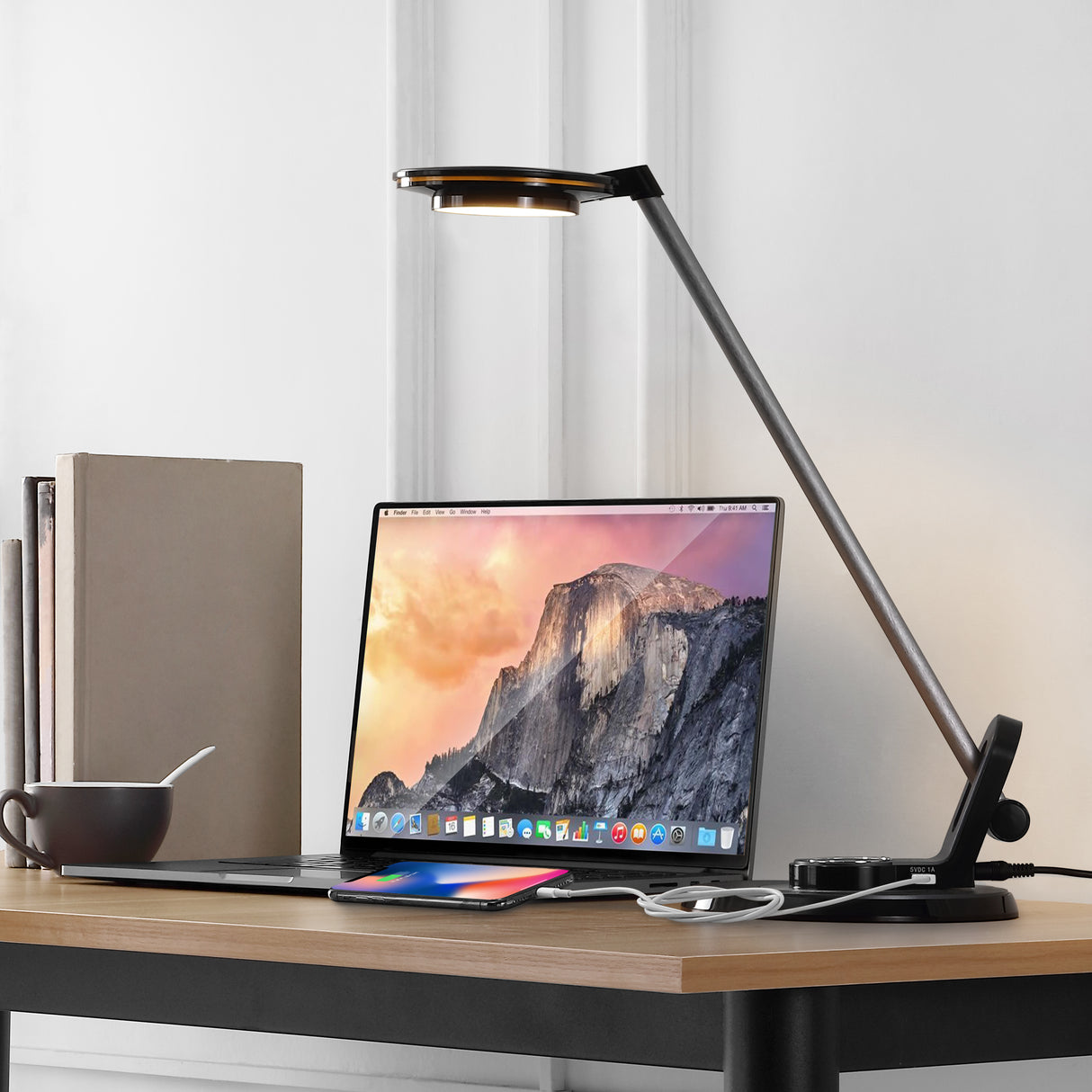 Dixon-Aluminum-Contemporary-Minimalist-Adjustable-Dimmable-USB-Charging-LED-Task-Lamp-Desk-Lamps