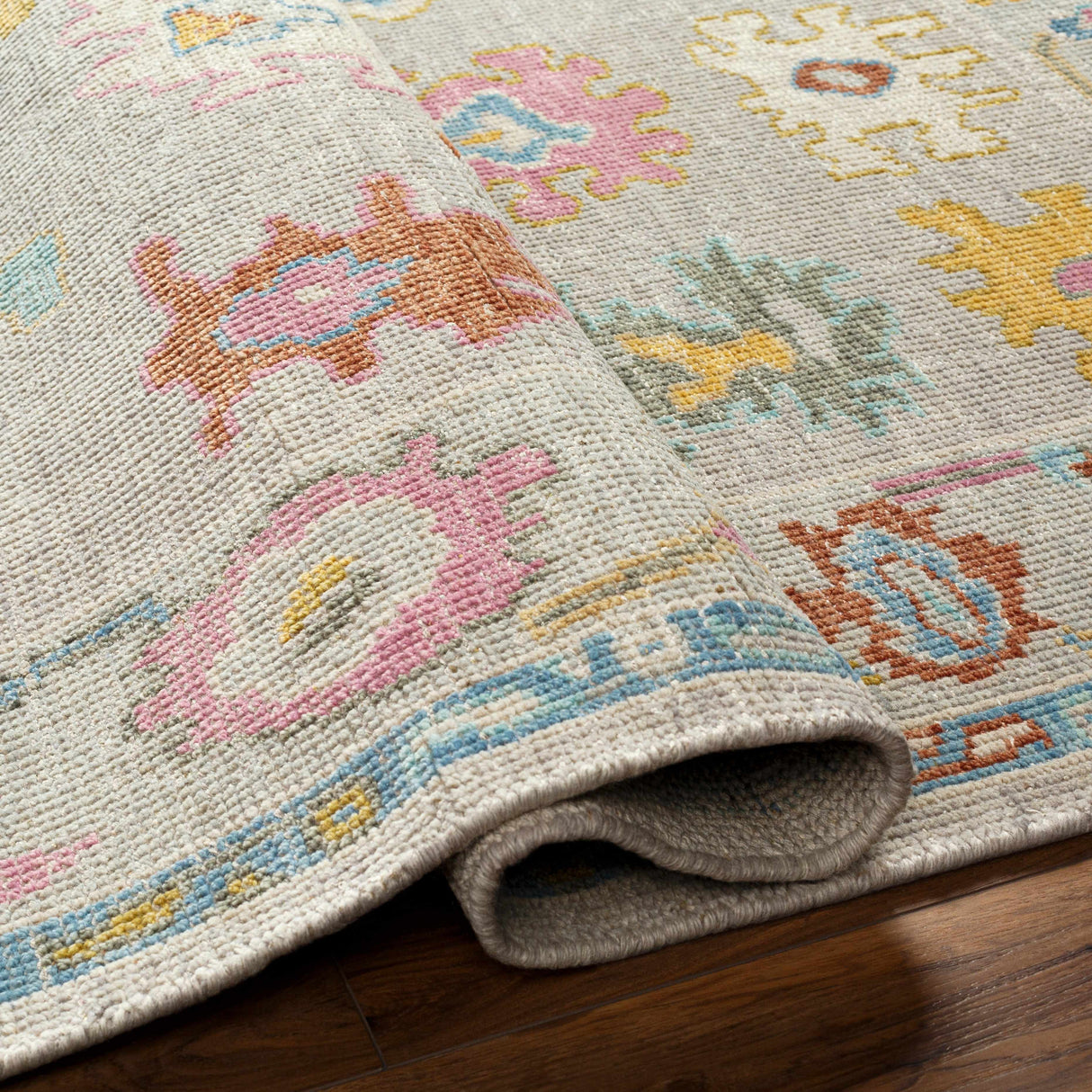 Kapaya Premium Wool Rug - Clearance