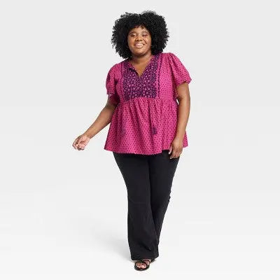 Knox Rose Women's Plus V Neck Tie Collar Front Flutter Sleeve Top Short
